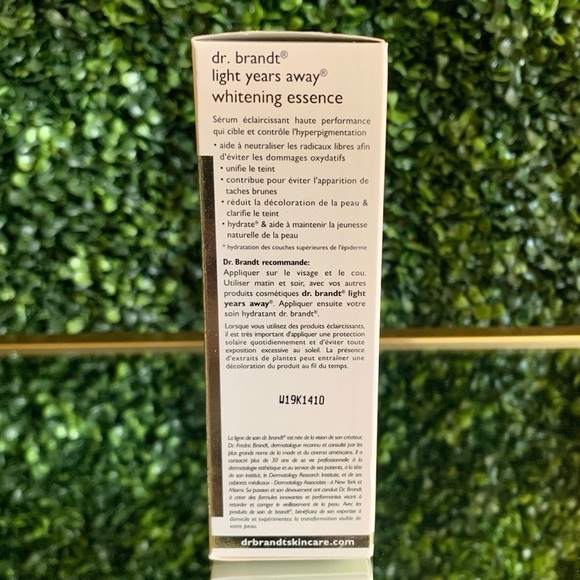 Dr. Brandt Light Years Away Whitening Essence Dark Spot Serum | NEW | Price FIRM - Picture 4 of 8